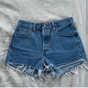 Levi’s 501 denim shorts 29